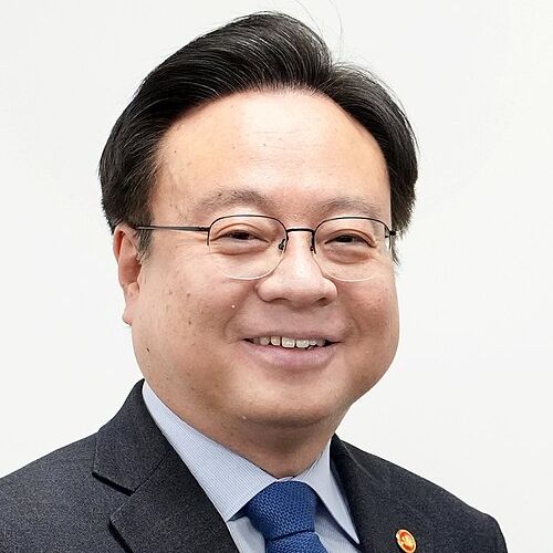 cho_kyoo_hong